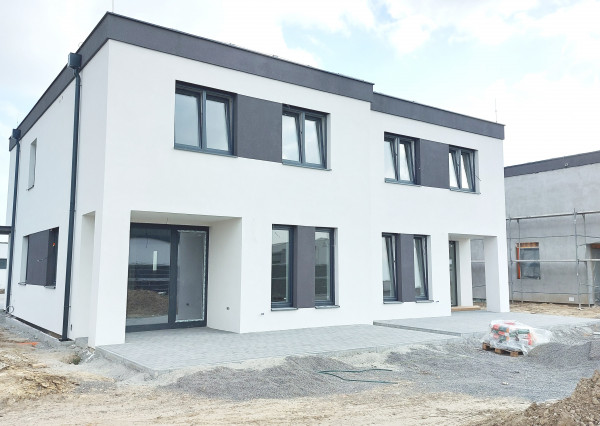 4 izbový RD-128 m2 s tepelným čerpadlom a rekuperáciou, POZEMOK 330 m2, Chorvátsky Grob, MA 2
